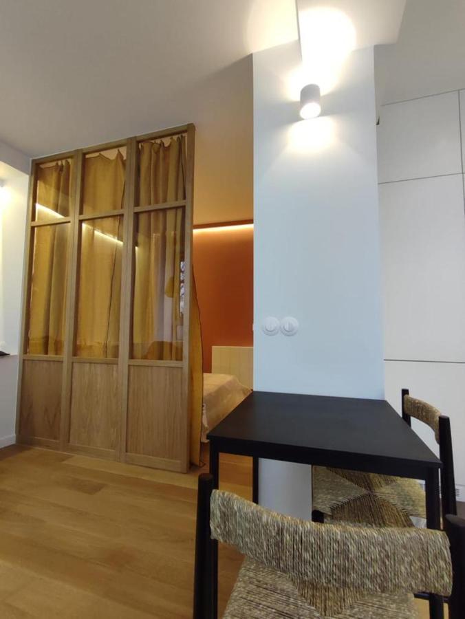 פריז Suite Confortable Sur Le Canal Saint-Martin / Republique מראה חיצוני תמונה